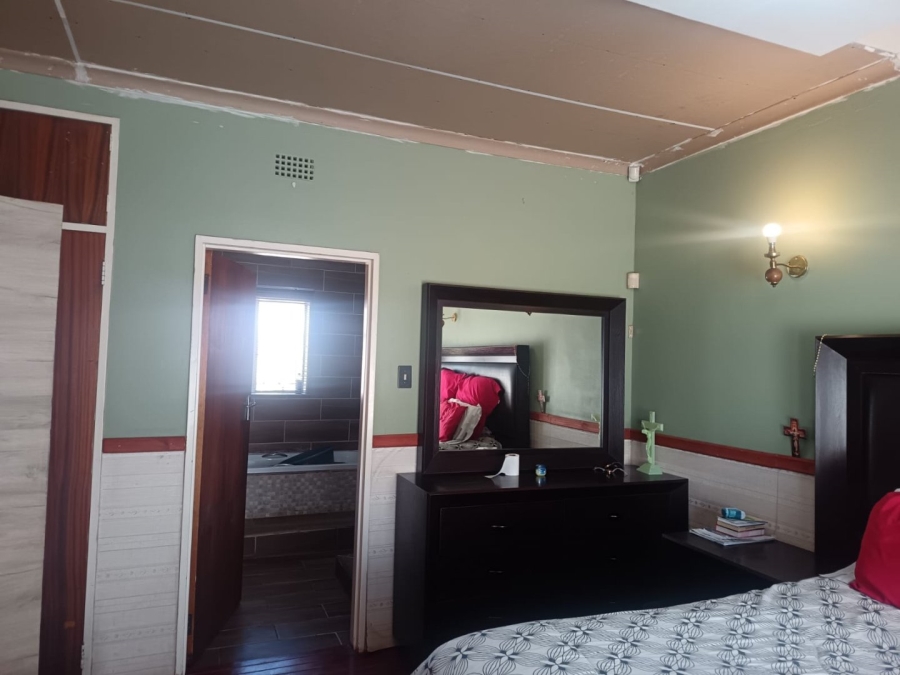 3 Bedroom Property for Sale in Riviera Northern Cape